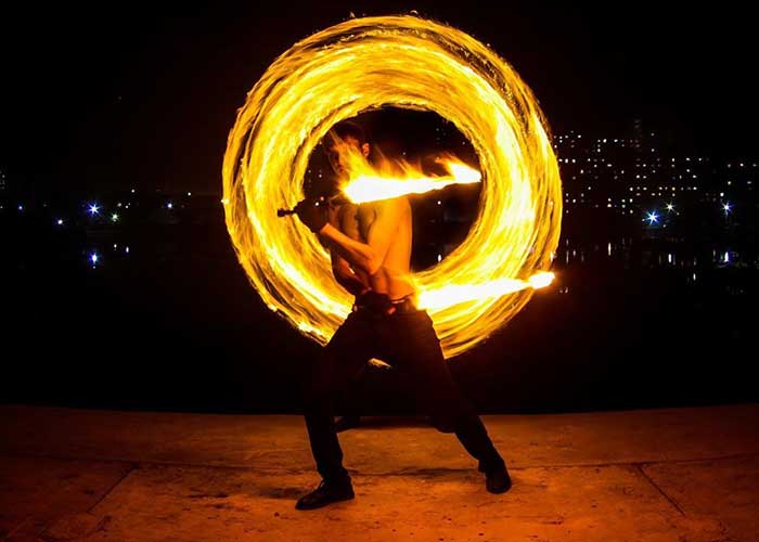 Fireshow desert camp dubai